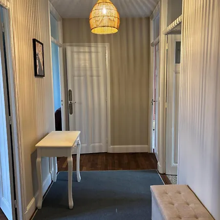 Cosy Sur Apartment